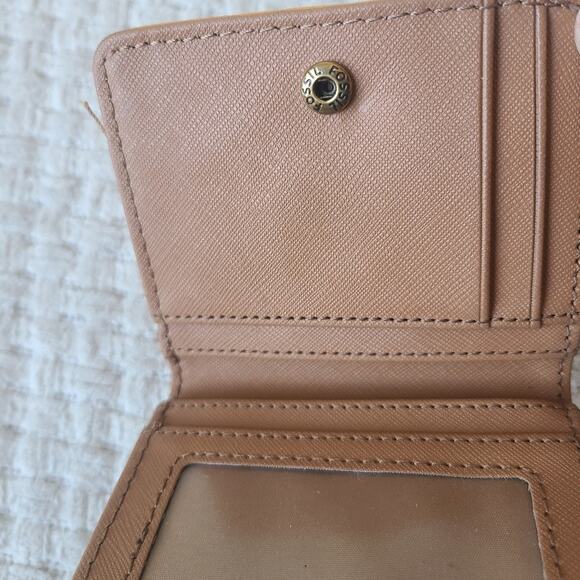 Fossil Mustard Leather Card Holder - Picture 7 of 9